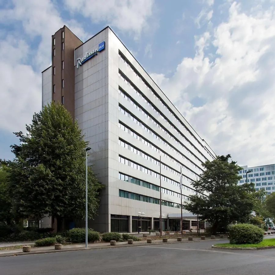 Radisson Blu Conference Hotel, Duesseldorf contacts