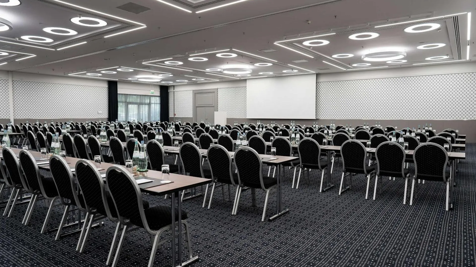 Radisson Blu Conference Hotel, Duesseldorf Dusseldorf