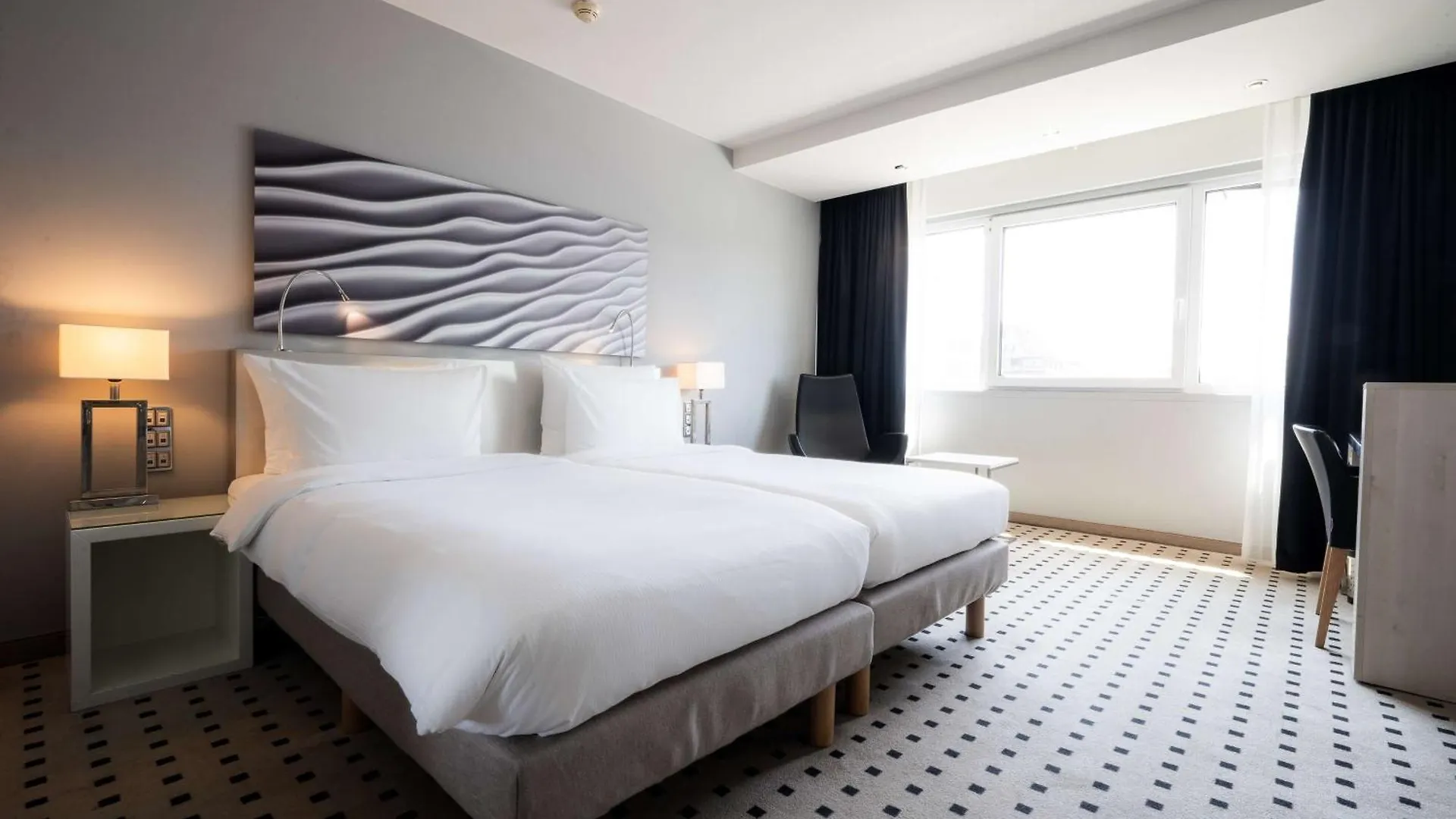 Radisson Blu Conference Hotel, Duesseldorf 4*, Dusseldorf