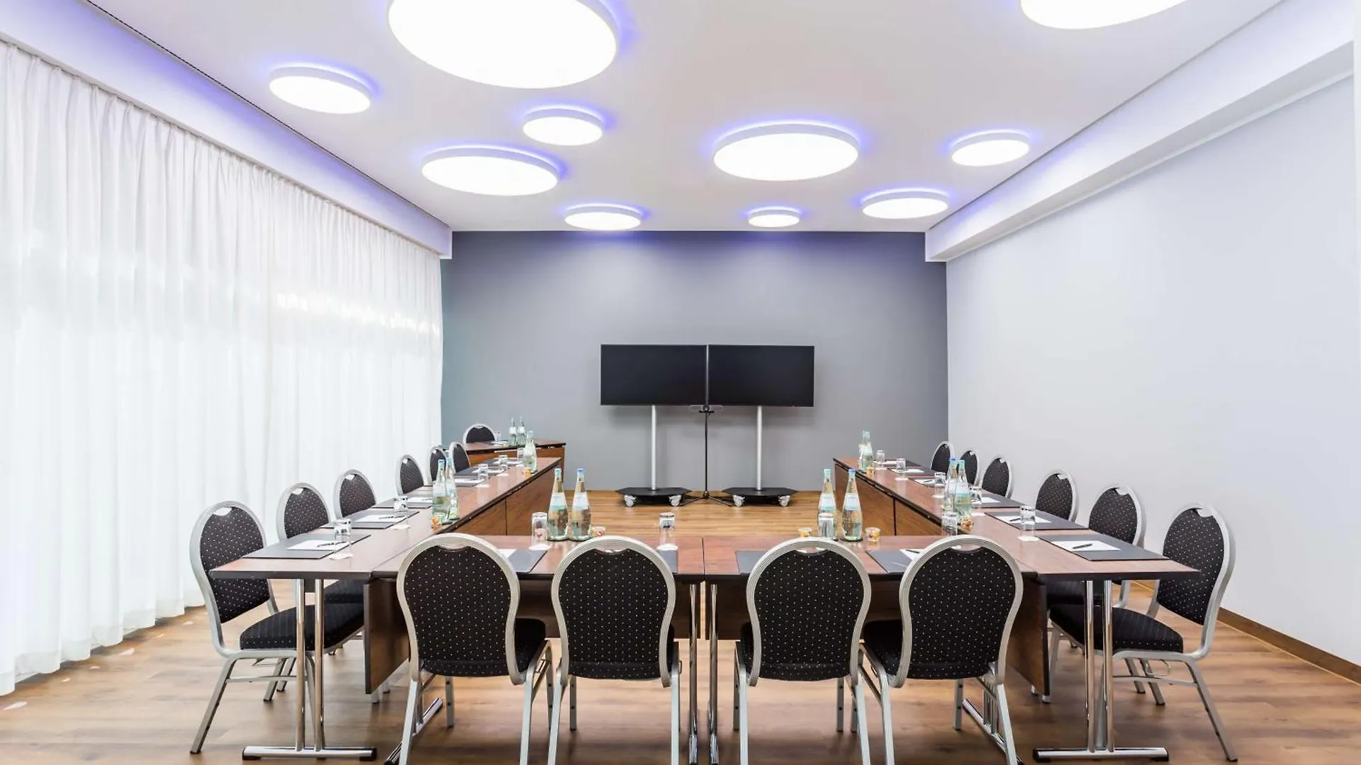 Radisson Blu Conference Hotel, Düsseldorf Hotel