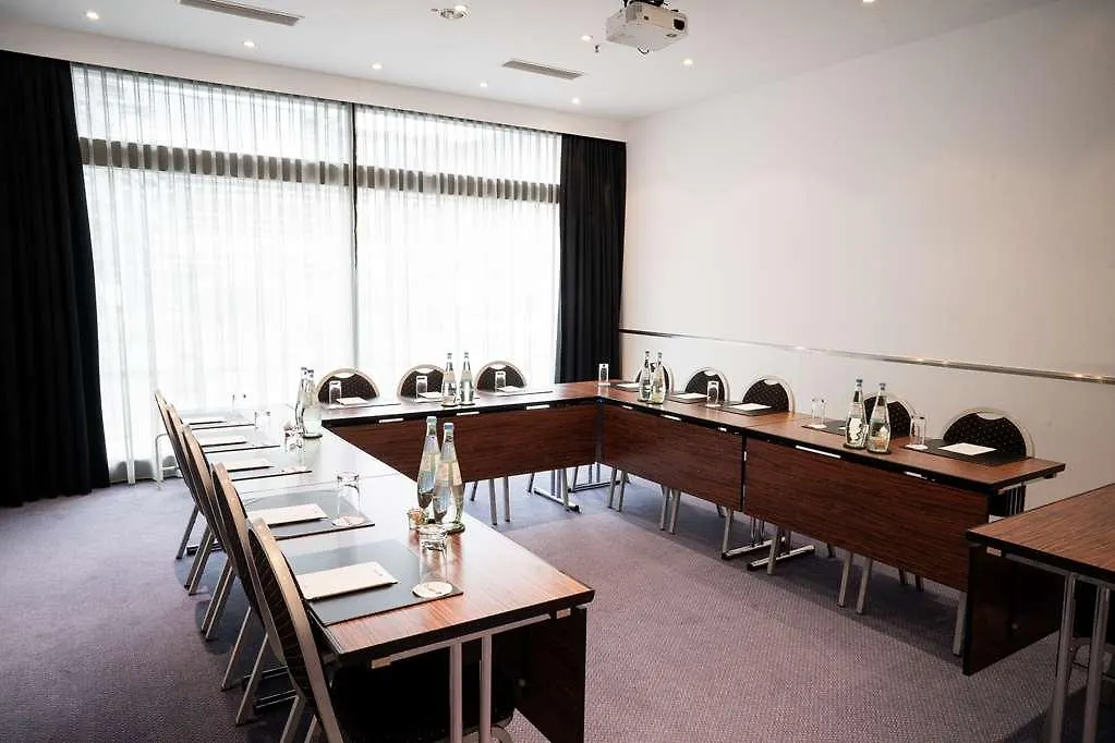 Radisson Blu Conference Hotel, Duesseldorf Hotel