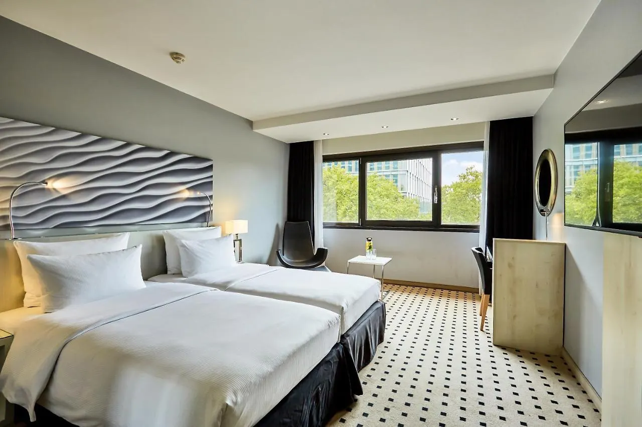 **** Hotel Radisson Blu Conference Hotel, Duesseldorf Germany